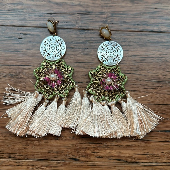 Earring Bundle - Picture 2 of 3